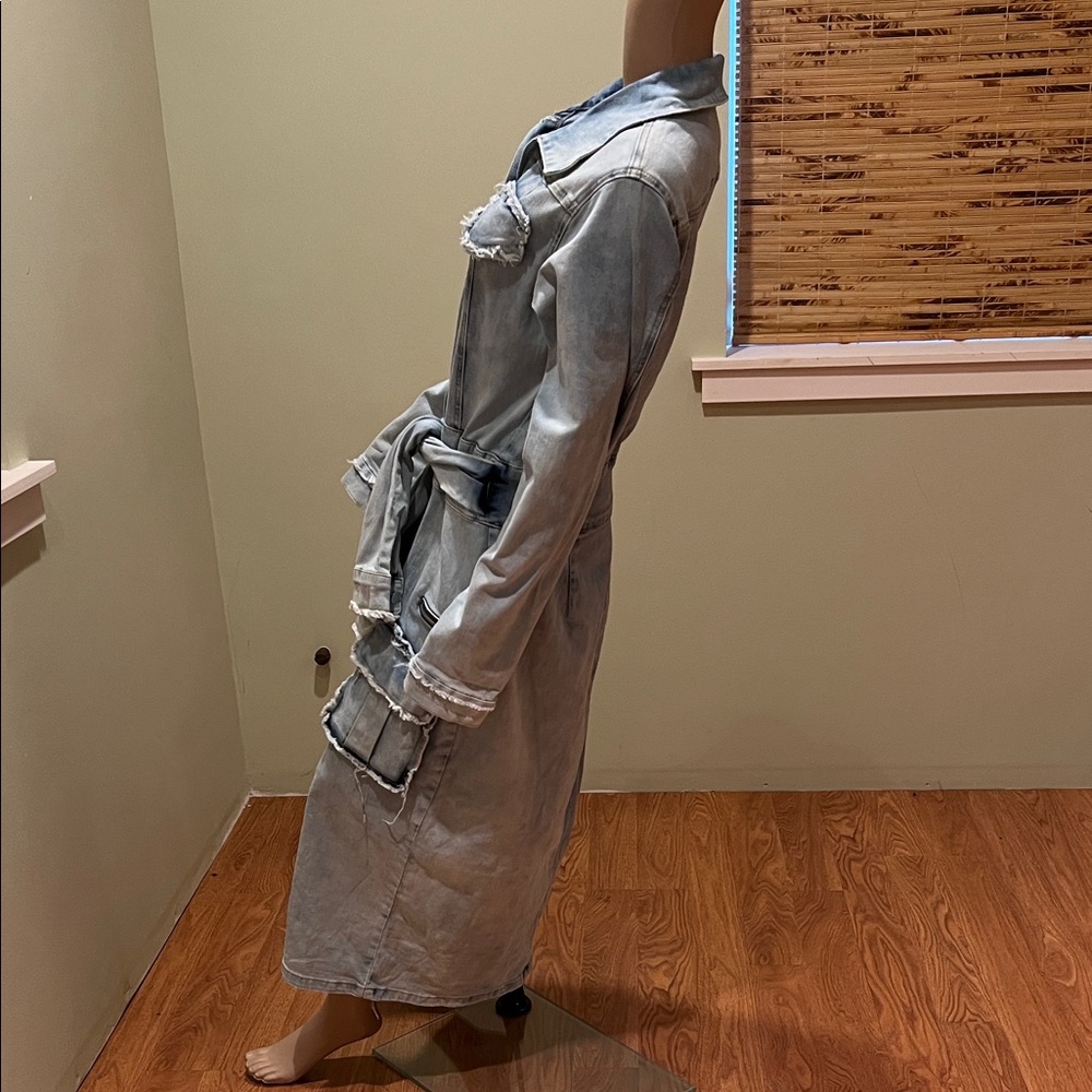 Akira Light Wash Denim Button-Front Maxi Dress or Coat Waist Tie size L - Picture 4 of 10